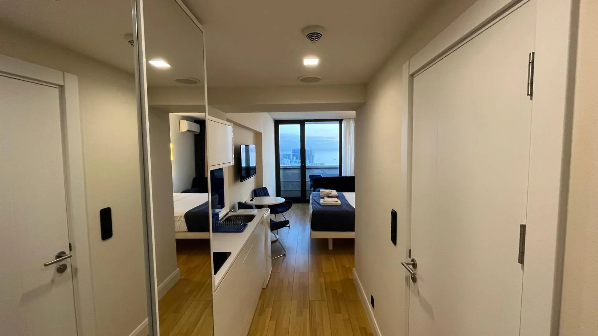 Aparthotel Orbi City Sun Tower 43 Floor Batumi